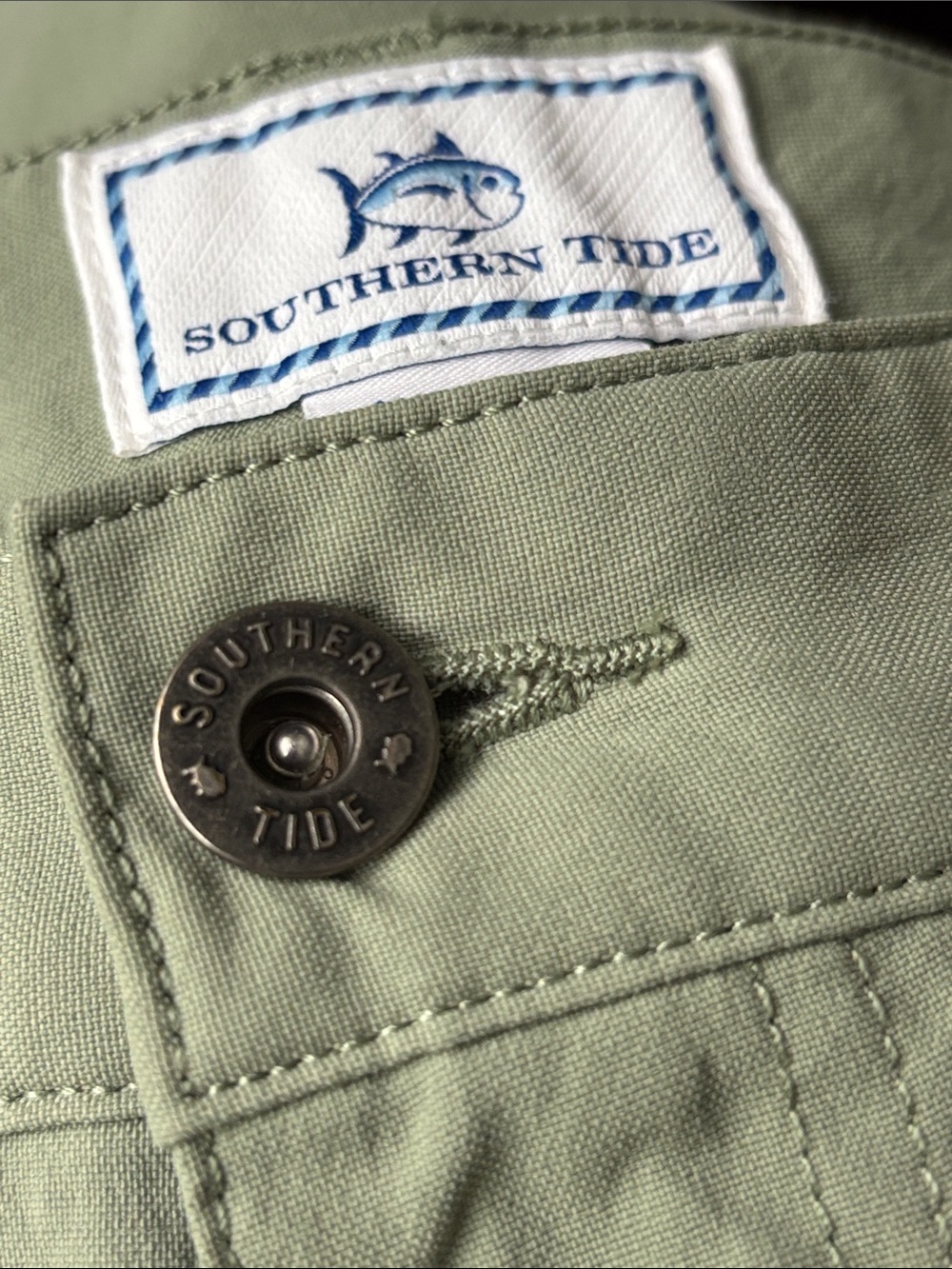 Southern Tide 5-pocket Chinos in light olive green. Men's W34 L32. Very sharp! - Picture 2 of 7